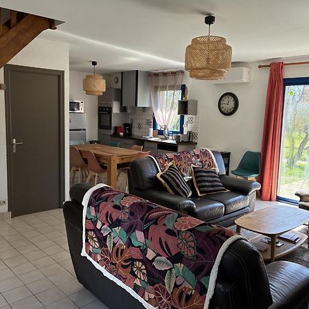 Gite Milin A Sizun Hebergement Confortable Pour 7 Pers Exterior photo